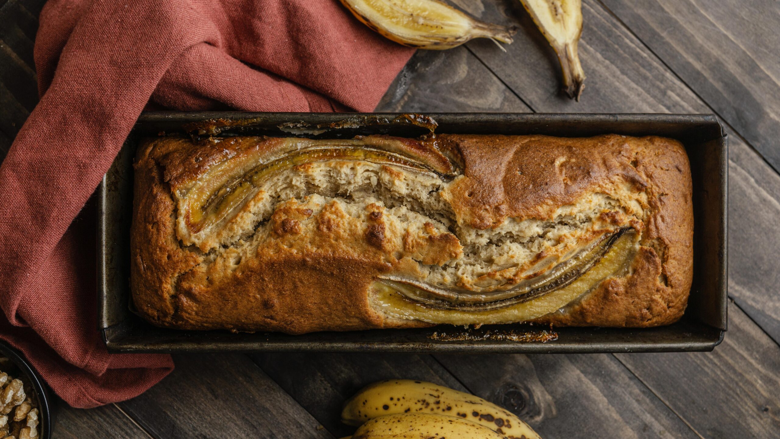 vue-de-dessus-du-pain-a-la-banane